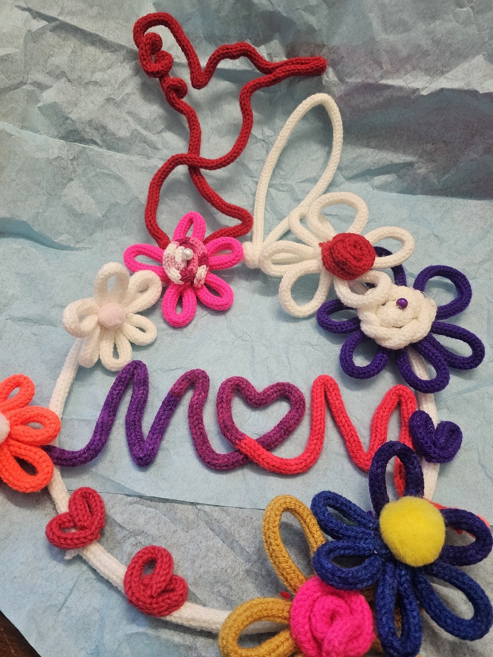 Handmade Wire Wreath - Picture 7 of 14